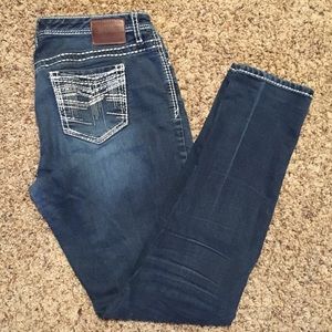Maurices jeans with white detail